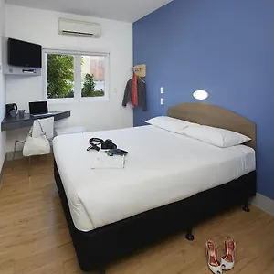 Ibis Budget Airport Perth