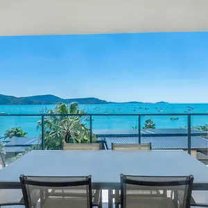 Executive On Whisper Bay - Cannonvale Apartment Airlie Beach