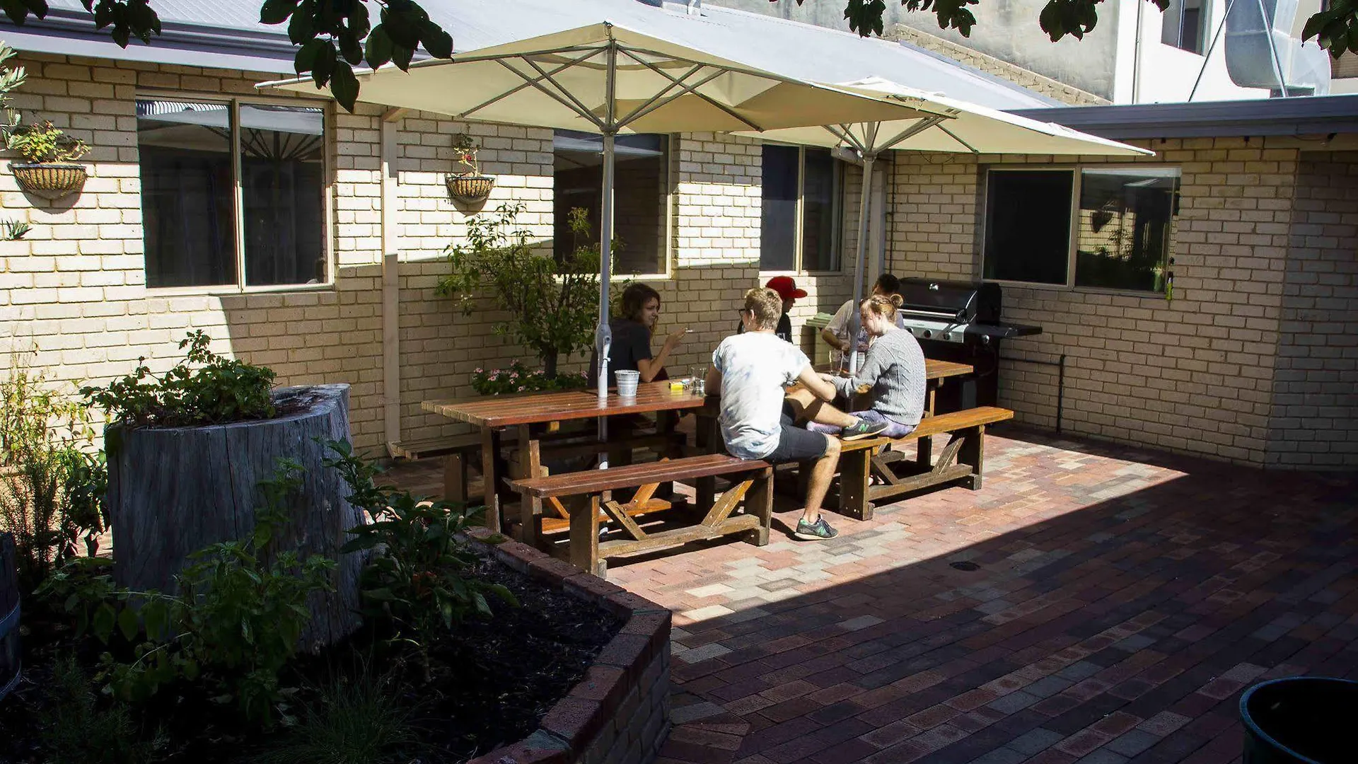 Shiralee Hostel -Note - Valid Passport Required To Check In Perth